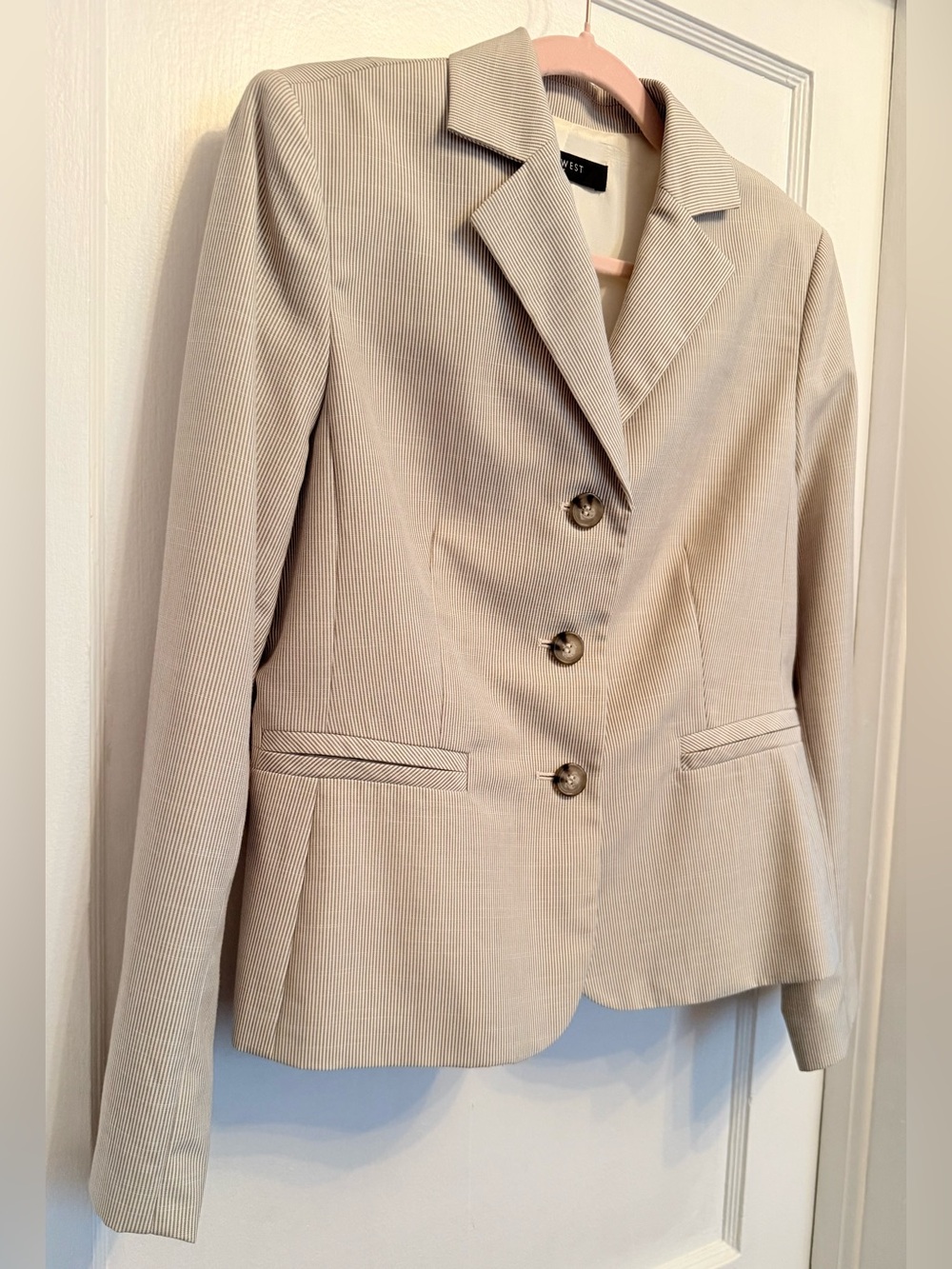 Like New Nine West Taupe Pinstripe Three-Button Blazer with Lapels Lined Size 10
